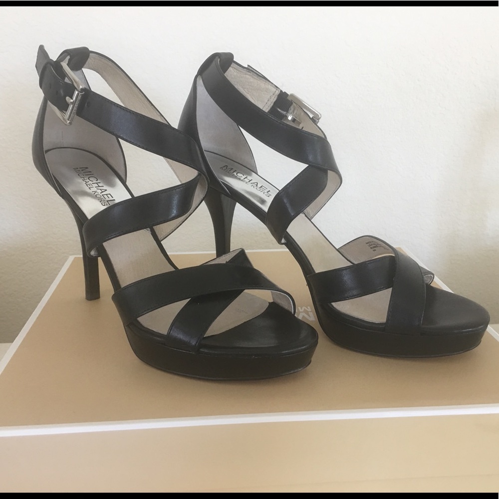 Michael Kors || Evie Platform Shoes